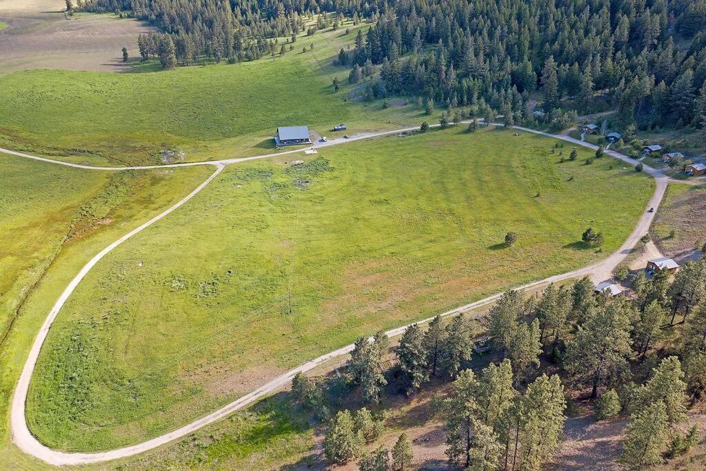 Wilderness Cabin - Eden Valley Oroville Ngoại thất bức ảnh